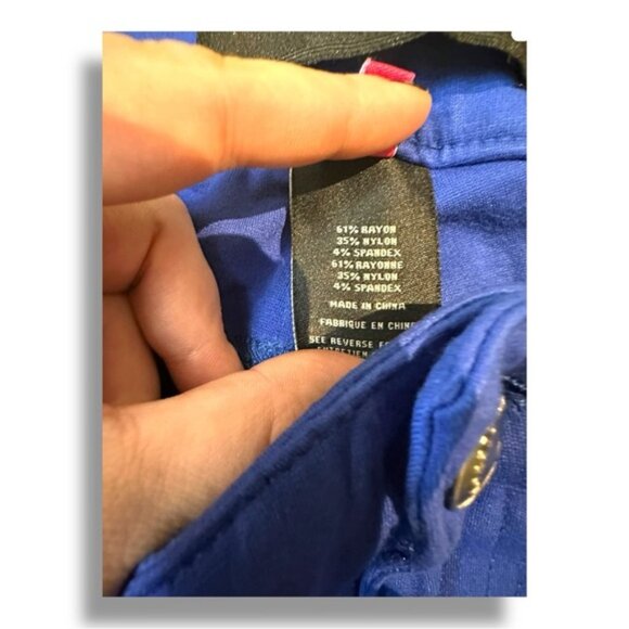 Women’s torrid 14 Electric Blue Mid Rise Ankle Crop Pant - Picture 4 of 7